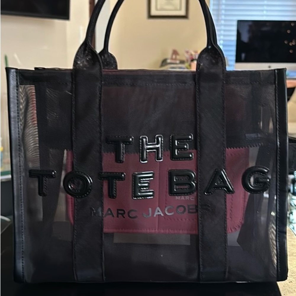 Marc Jacobs Mesh Bag with removable strap.